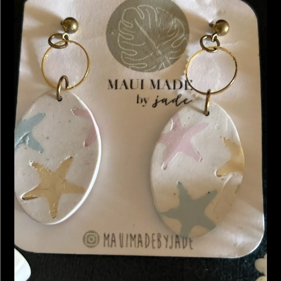 FINAL CLEARANCE VINTAGE (3) PUKA SHELL/MOTHER OF PEARL NECKLACES/PAIR EARRINGS - Picture 7 of 13